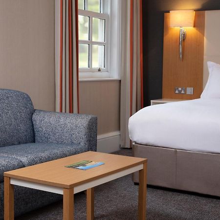 Oulton Hall Hotel, Spa & Golf Resort Leeds  Exterior foto