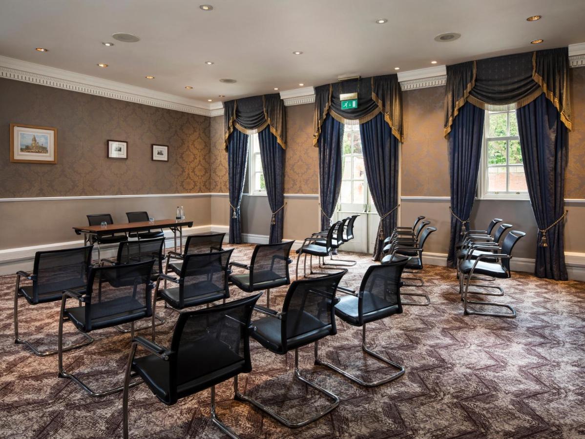 Oulton Hall Hotel, Spa & Golf Resort Leeds  Exterior foto