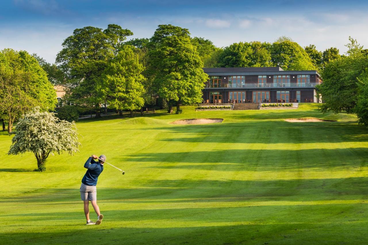 Oulton Hall Hotel, Spa & Golf Resort Leeds  Exterior foto