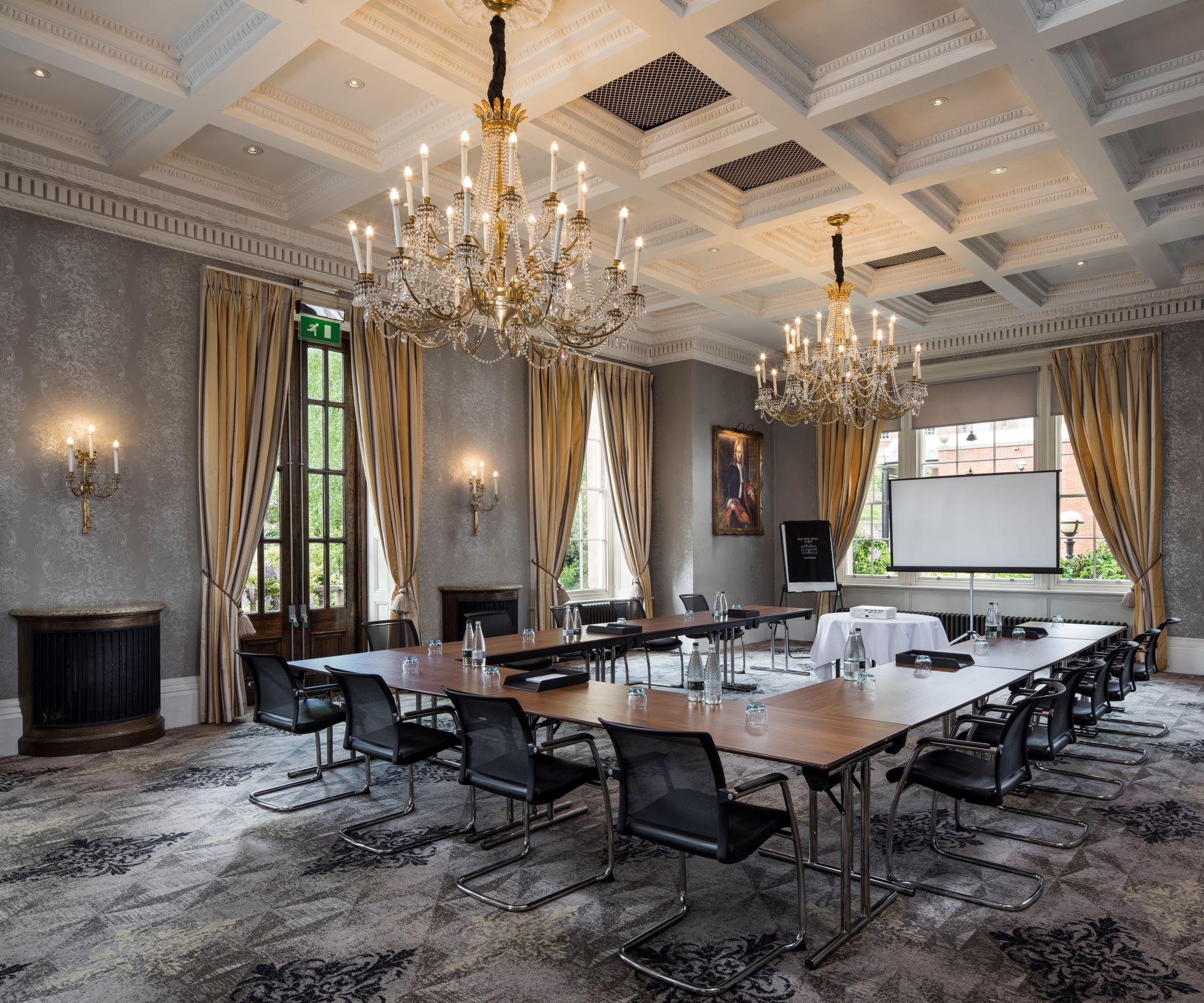 Oulton Hall Hotel, Spa & Golf Resort Leeds  Exterior foto