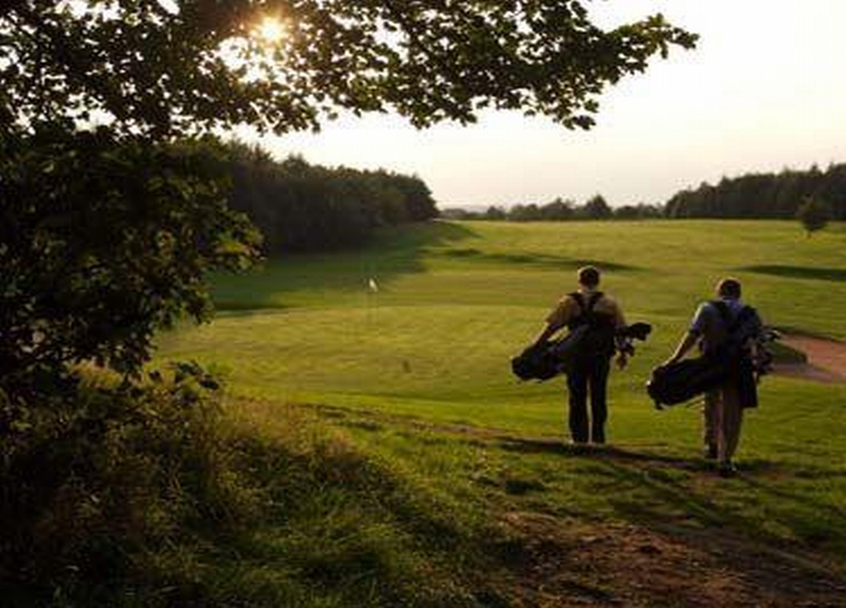 Oulton Hall Hotel, Spa & Golf Resort Leeds  Exterior foto