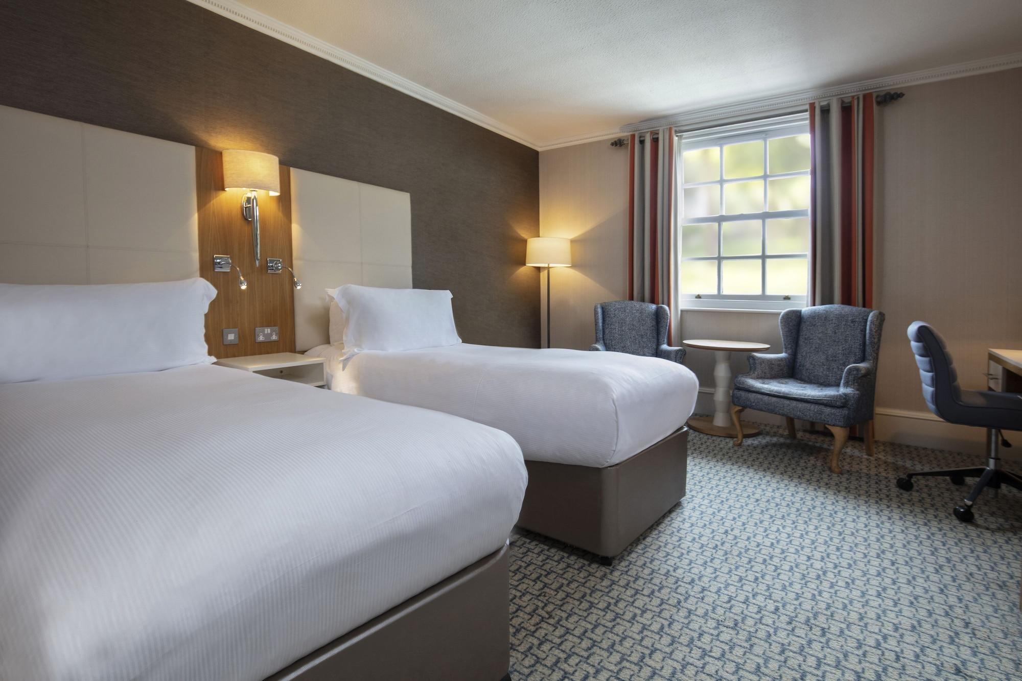 Oulton Hall Hotel, Spa & Golf Resort Leeds  Exterior foto