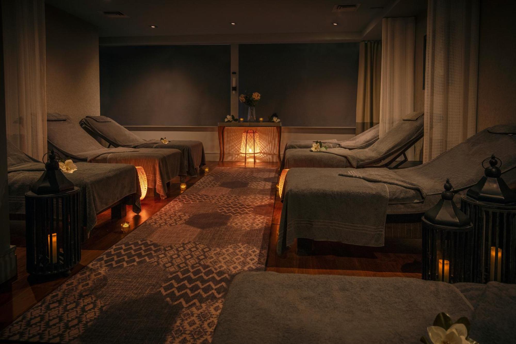 Oulton Hall Hotel, Spa & Golf Resort Leeds  Exterior foto